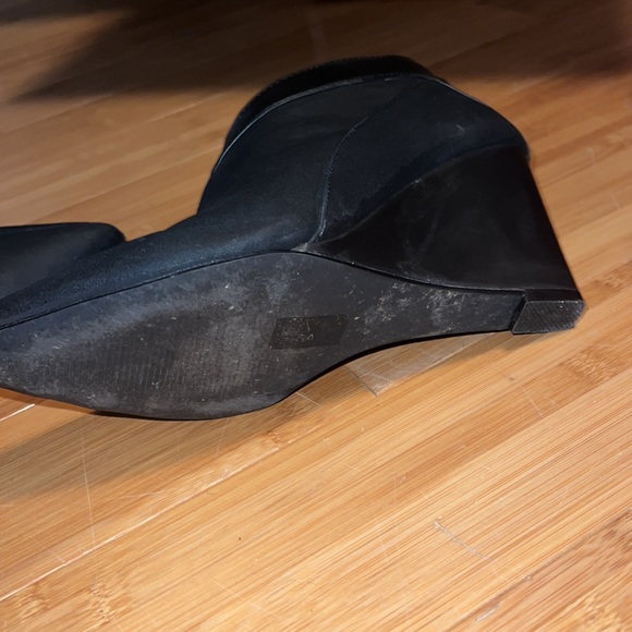 Gently worn: Michael Antonio wedged booties women’s size 8 - Picture 2 of 5